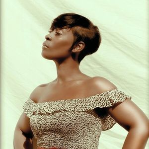 Meet your Posher, Crystal